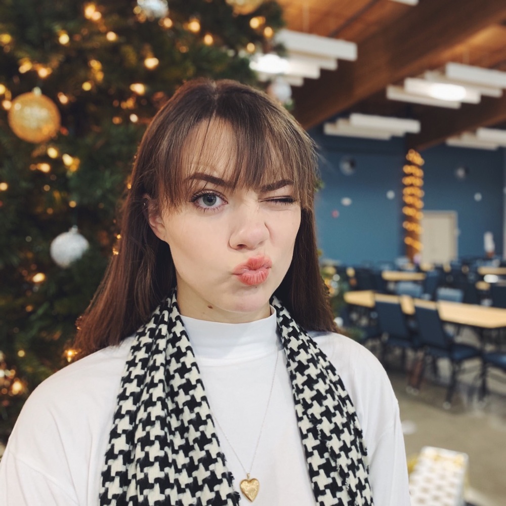 Meet your Posher, Emily